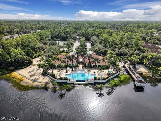 Building Photo - 1882 Tarpon Bay Dr S
