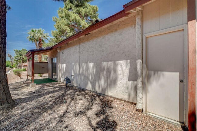 Building Photo - 401 N Lamb Blvd