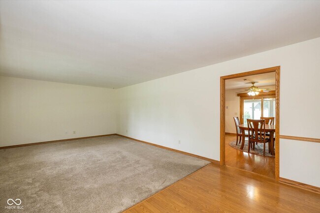 Building Photo - 647 Alwyne Rd