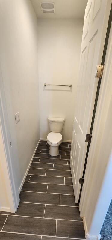 Building Photo - 7822 S Wolf Creek Dr