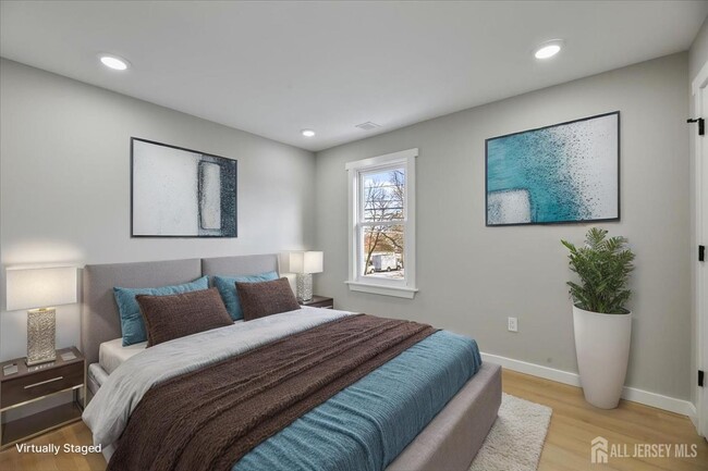 Building Photo - 143 Johnston Ave