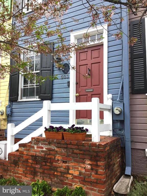 Building Photo - 503 Wilkes St