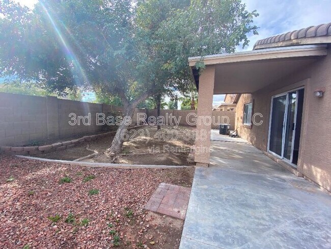 Building Photo - 22627 W Adams Dr