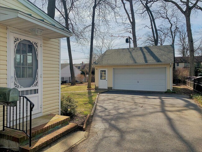 Building Photo - 710 Boston Blvd