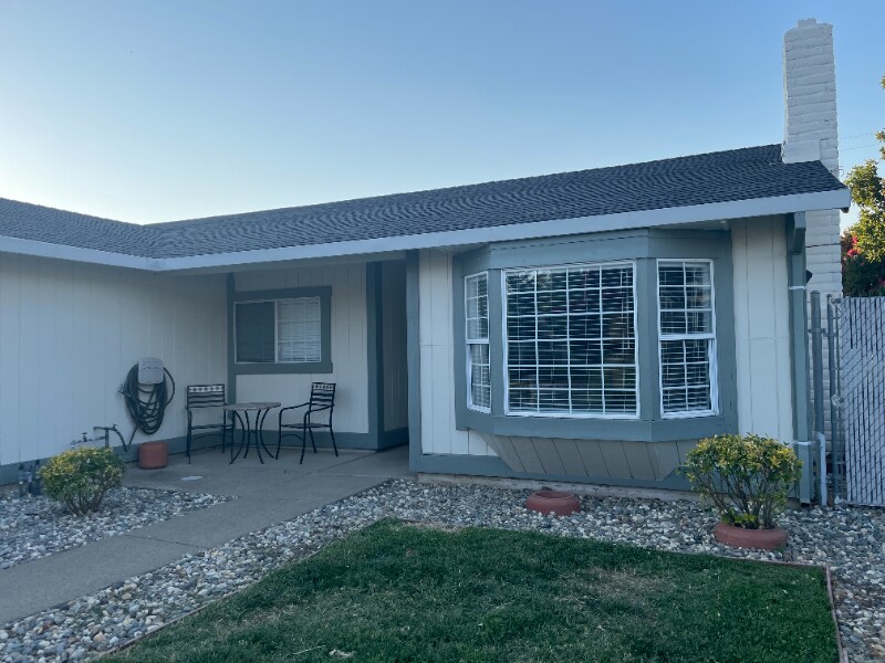 Building Photo - 8907 Amerigo Ave
