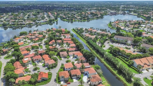 Building Photo - 1744 Shoreside Cir