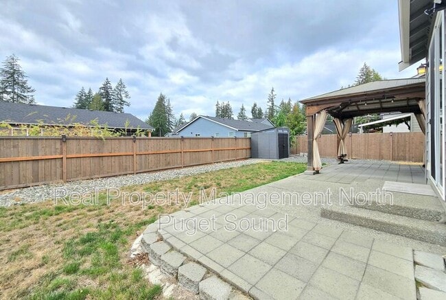 Building Photo - 9814 Hawkins Ave
