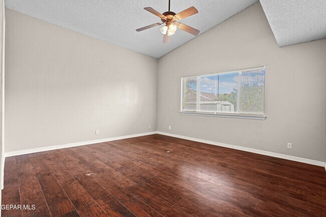 Building Photo - 13713 Paseo del Mar Dr