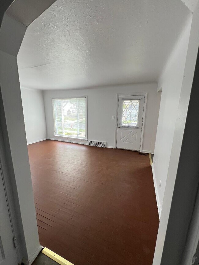 Building Photo - 14315 Tokay Ave