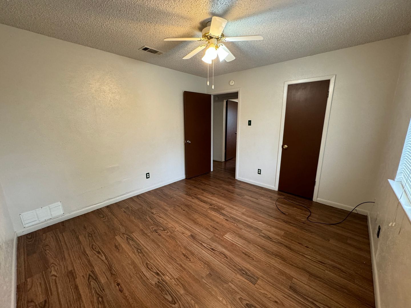 Building Photo - 2209 Wheeler Ave