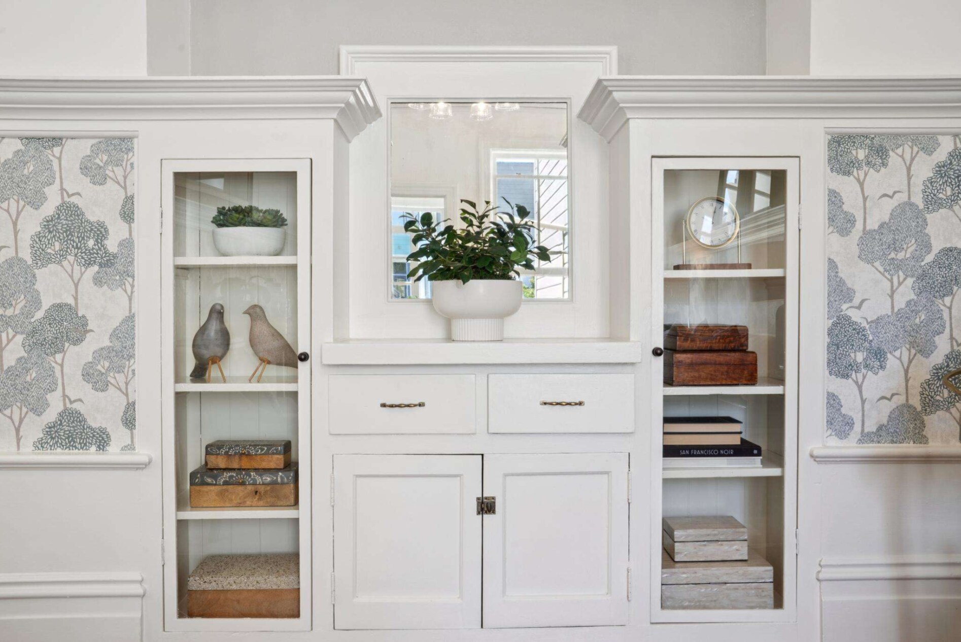 Living room - 49 Liberty St