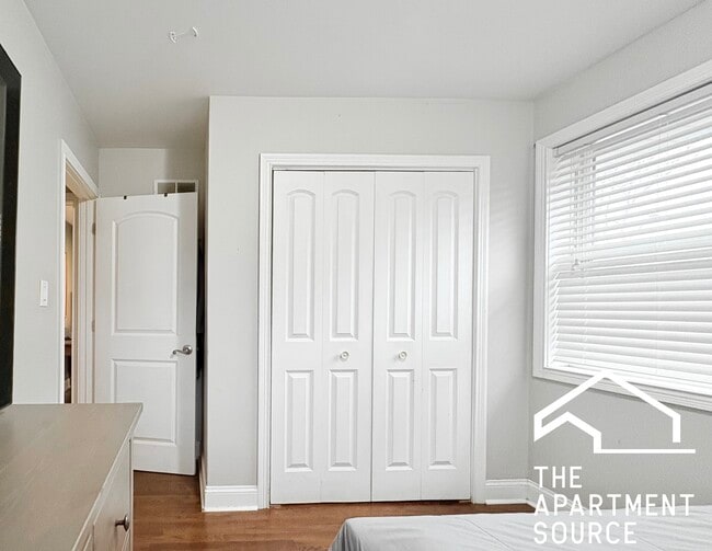 Building Photo - 8108 S 85th Ave