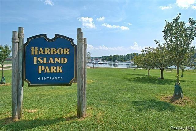 Building Photo - 300 Livingston Ave