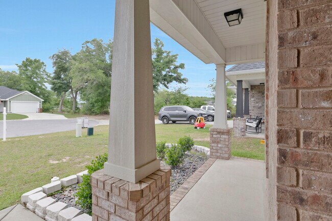 Building Photo - 5402 Parkside Dr