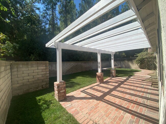 Building Photo - Great Phillips Ranch Home – 3+Office+2 - $3395 Rent - Ready for November Move In