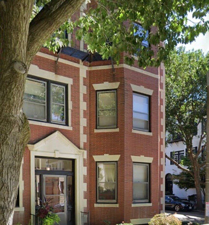 Building Photo - 16 Keswick St