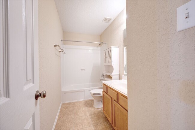 Building Photo - 6302 Denison Oaks Dr
