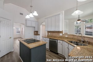 Building Photo - 24208 Bear Mountain