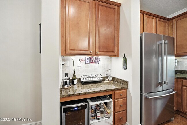 Building Photo - 4300 S Beach Pkwy