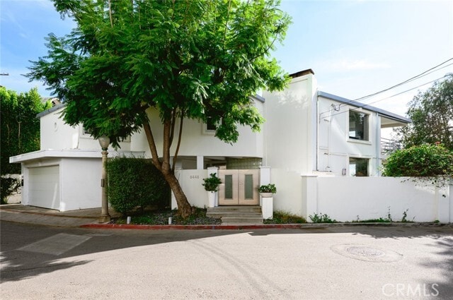 Building Photo - 8448 Franklin Ave