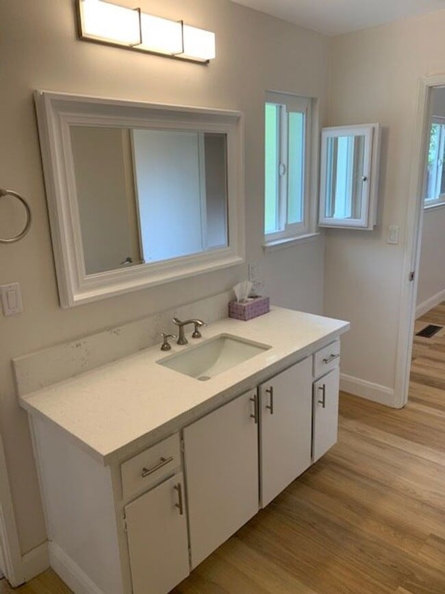 Building Photo - Pleasanton Valley, Pleasanton, 3 Bd. Retreat, 2 Ba., Near Downtown and Top Schools