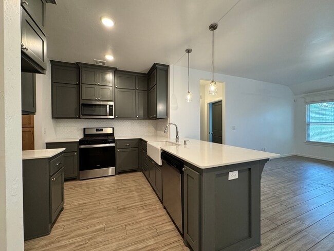 Building Photo - Beautiful 3 Bedroom Home in Azalea Farms in Noble