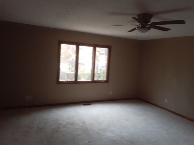 Building Photo - 10136 Fair Rd