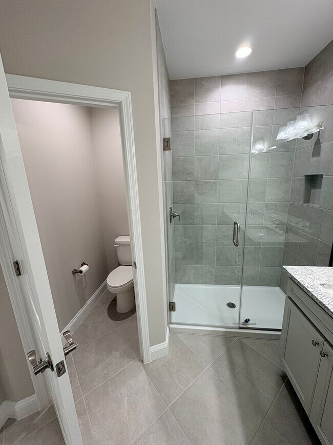Building Photo - 61 Tropics Ave