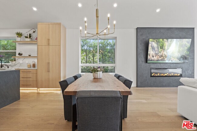 Building Photo - 5715 Troost Ave