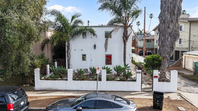 Building Photo - 616 Sunset Ave