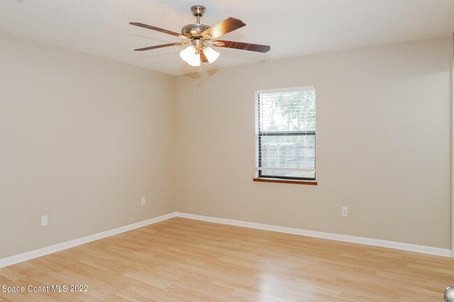 Building Photo - 1658 Wainwright St SE