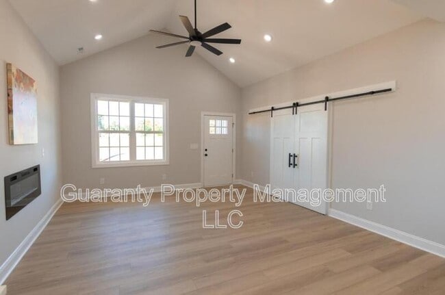 Building Photo - 99 St Matthews Rd