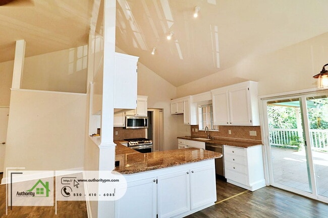 Building Photo - 3747 Sunday Ct