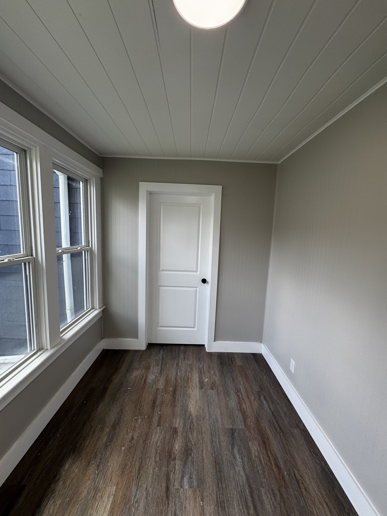 Building Photo - 409 N Elm St