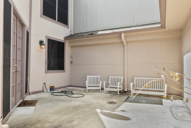 Building Photo - 668 N Eldridge Pkwy