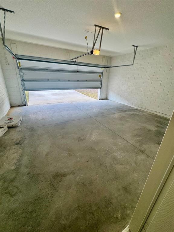 Building Photo - 9564 Westside Hls Dr