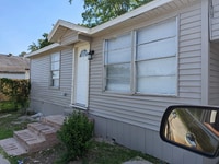 Building Photo - 2975 San Jacinto St
