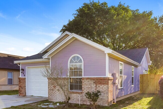 Building Photo - 309 Carriann Cove Trail W