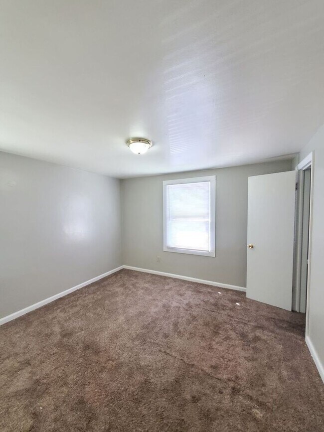 Building Photo - 896-898 S HARRIS AVE, COLUMBUS, OH 43204