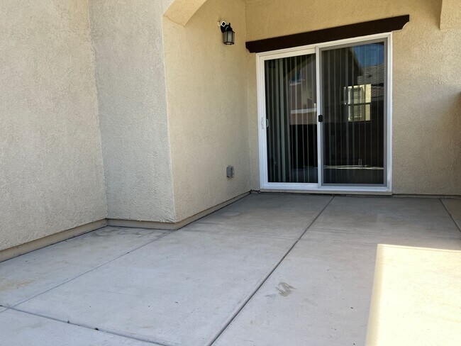 Building Photo - 10833 Portico Cir