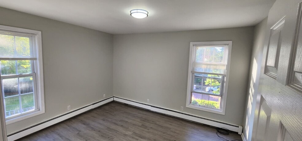 Building Photo - 85 Winspear Ave