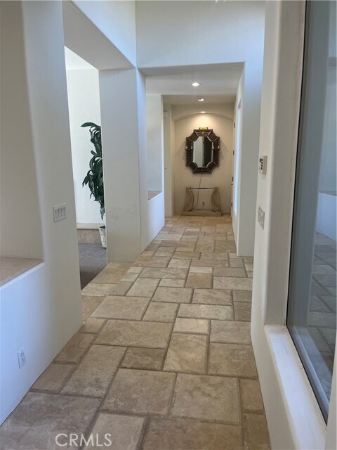 Building Photo - 45540 Cielito Dr