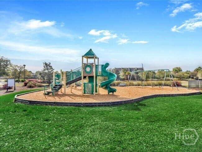 Building Photo - 243 Clearwater Cir