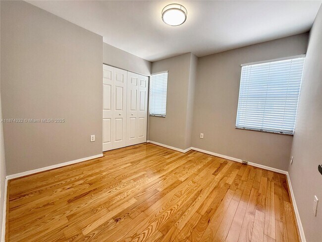 Building Photo - 1140 Oysterwood St