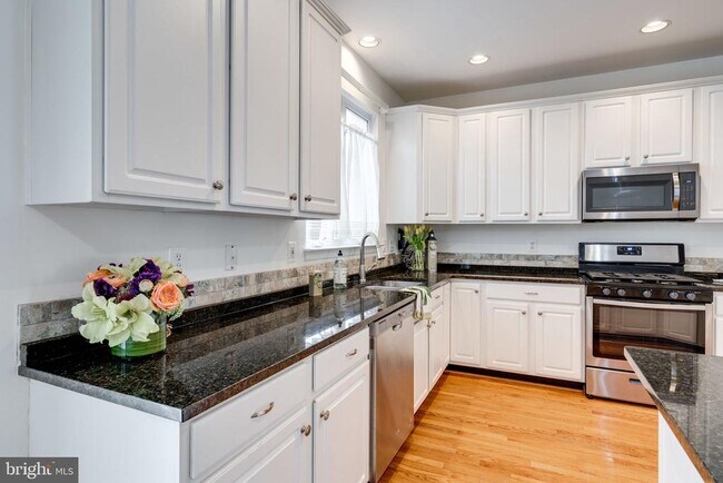 Building Photo - 5136 Ballycastle Cir