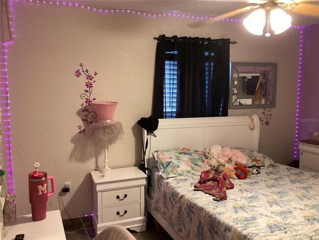 Building Photo - 134 Inconnu Ct