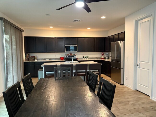 Building Photo - Lovely Eastmark Mesa 4 Bedroom Home for Rent!