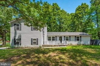 Building Photo - 12284 Bandera Ln