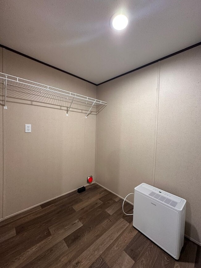 Building Photo - 145 Littleton St