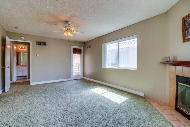Building Photo - 1-Bedroom, 1-Bathroom Apartment for Rent –...